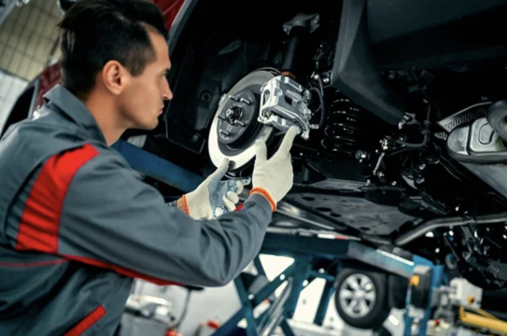 AUTO & TRUCK REPAIR brakes